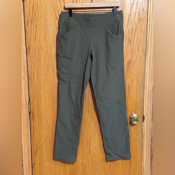 Duluth Trading Co Pants - Duluth trading company women’s sz 12 pants lightweight Packable travel outdoors